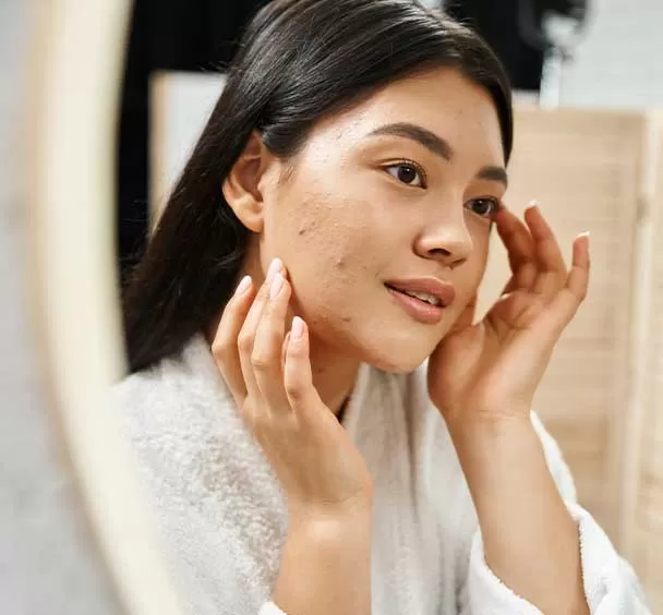 Sebum-Balancing and Pore-Purifying Care for Oily, Blemish-Prone Skin