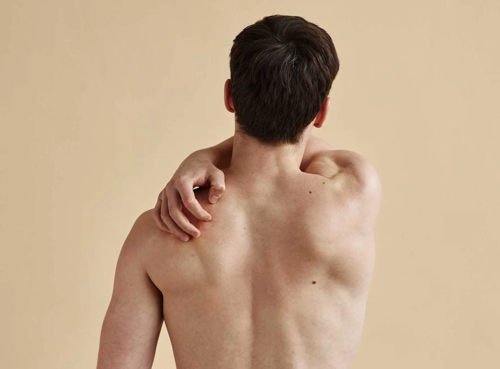 Men s Back Hair Removal: Lasting Solutions for Shoulders and Neck
