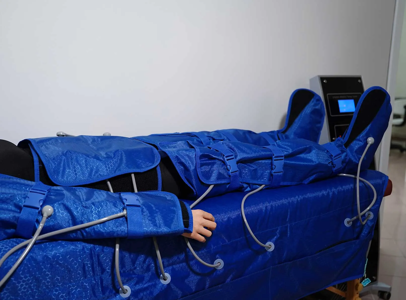 What Is Lymphatic Drainage? Benefits for Reducing Swelling and Relaxation