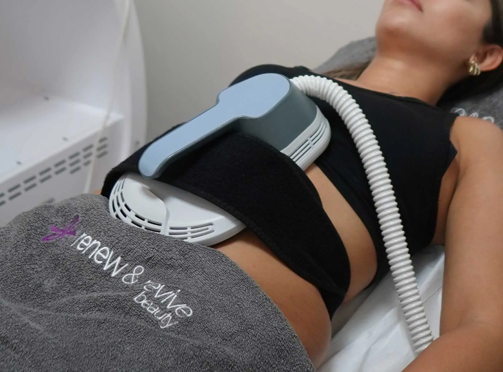 Magic Shape Nedir? Nasıl Çalışır? (Smart EMS ve Kavitasyon)