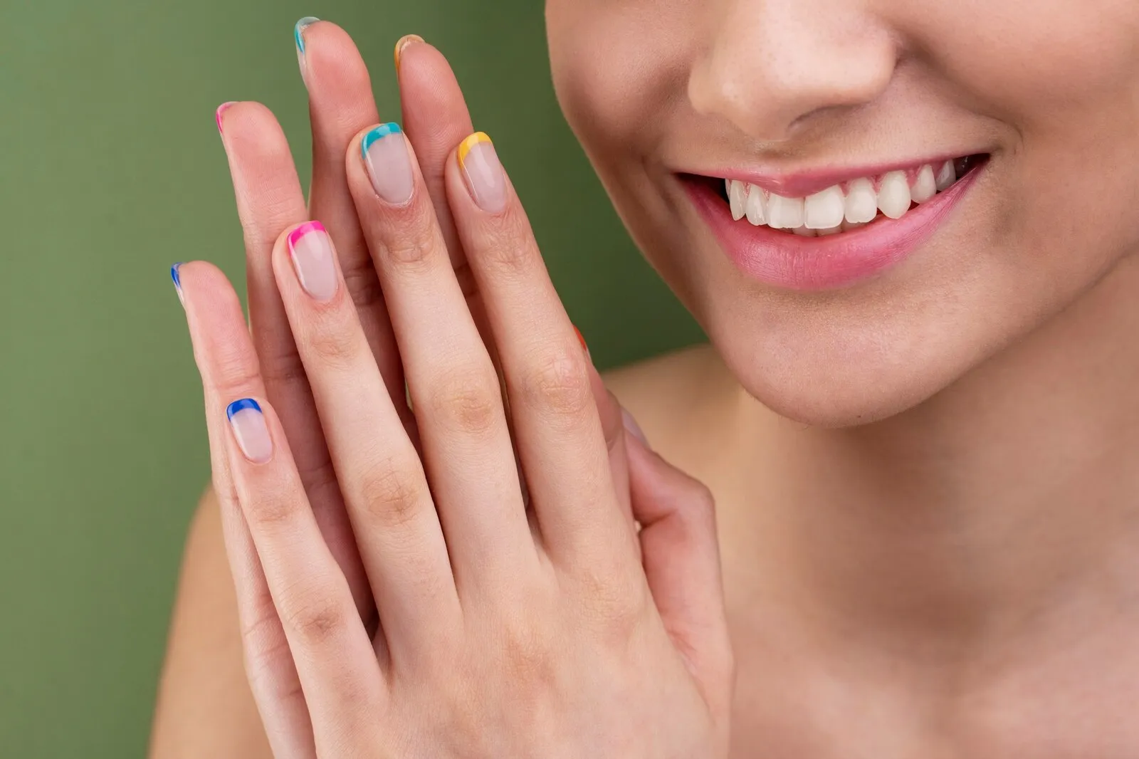 Nail Art Nedir? Salonda Yapılan Tırnak Sanatı Teknikleri