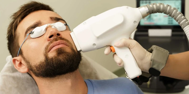Erkek Yüz Epilasyonu: Sakal Üstü ve Kaş Arası Çözümleri