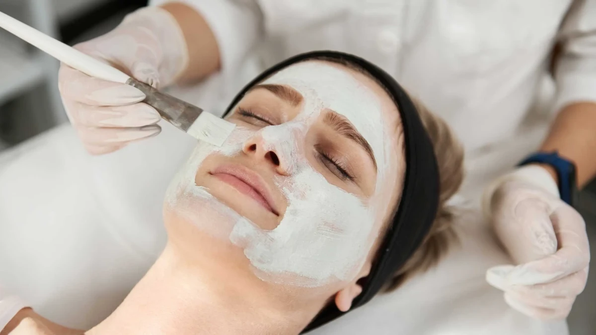 Professional Skincare: Steps, Benefits, and Expert Advice