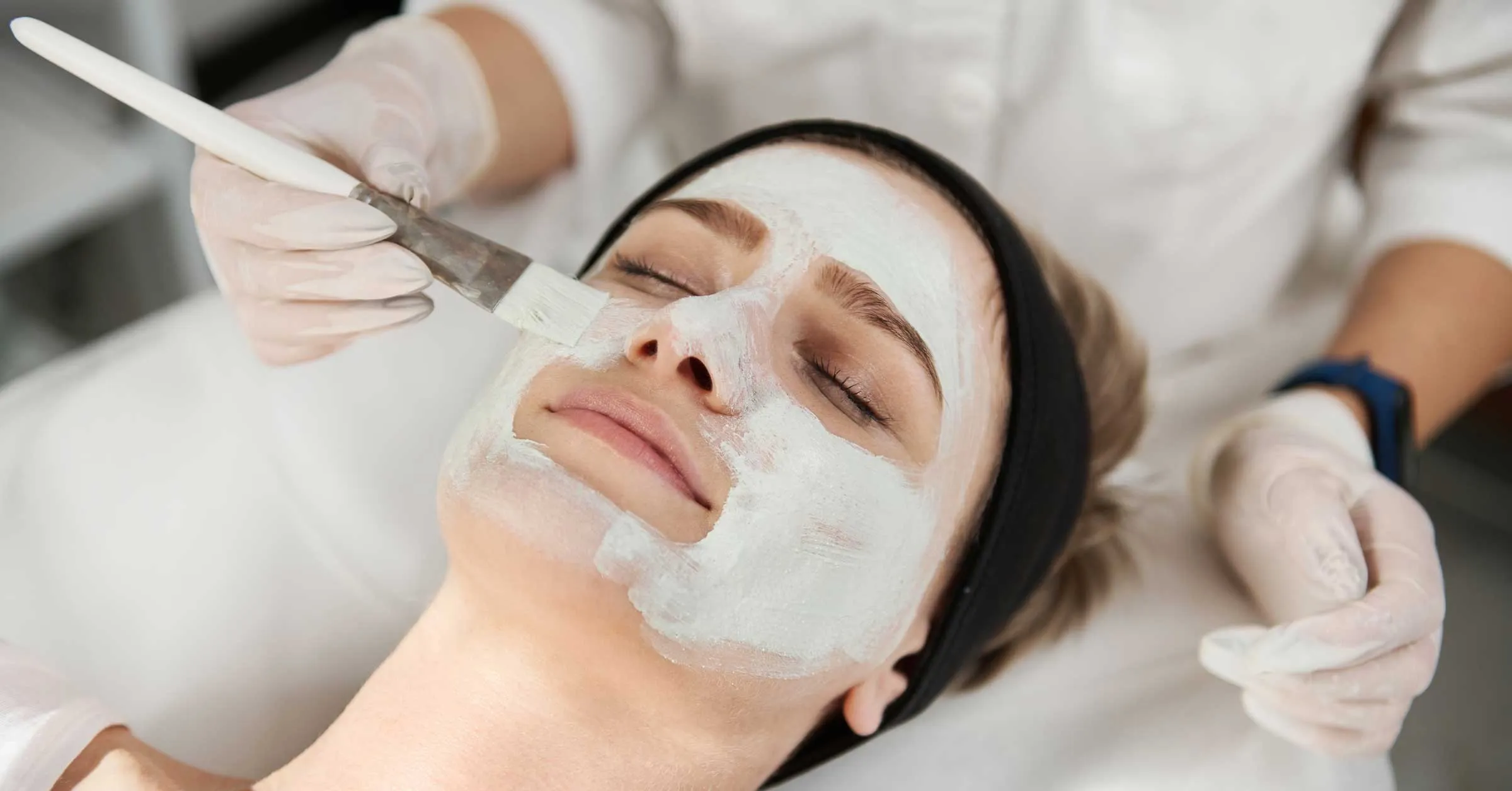 What Is a Professional Facial? Steps, Benefits and How Often to Have One
