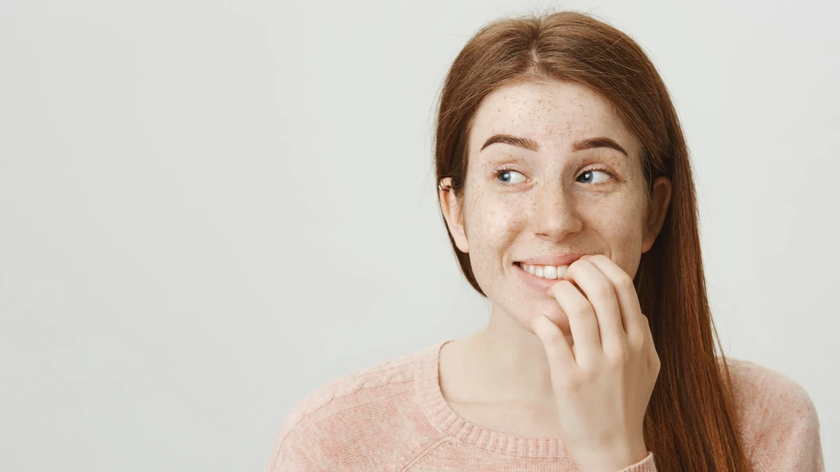 Nail Biting Solution with Acrylic Nails: Care and Aesthetics