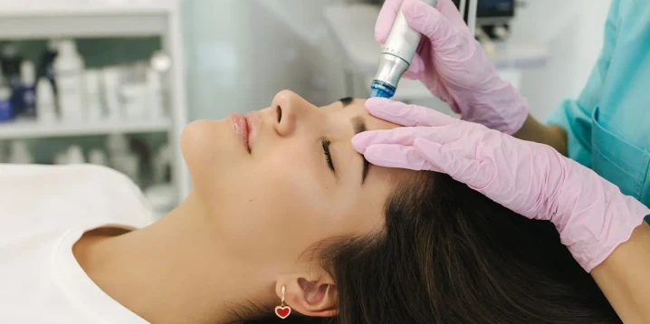 Hydro Facial Cilt Bakımı: Derinlemesine Temizlik ve Işıltı